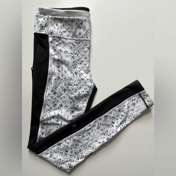 Lululemon Speed Tight II *Full-On Luxtreme - Picture 2 of 8